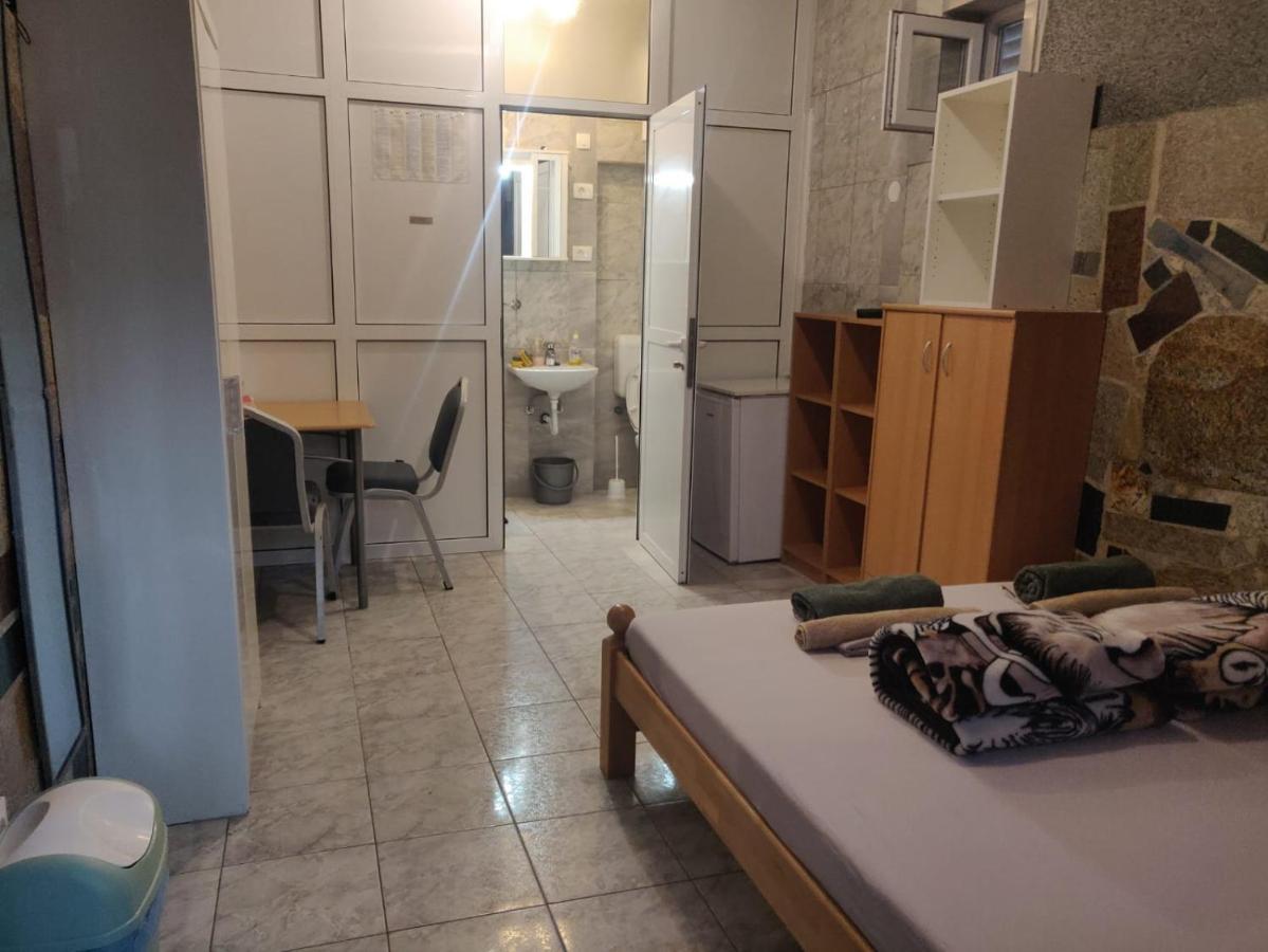 Rooms- Denis Split Buitenkant foto