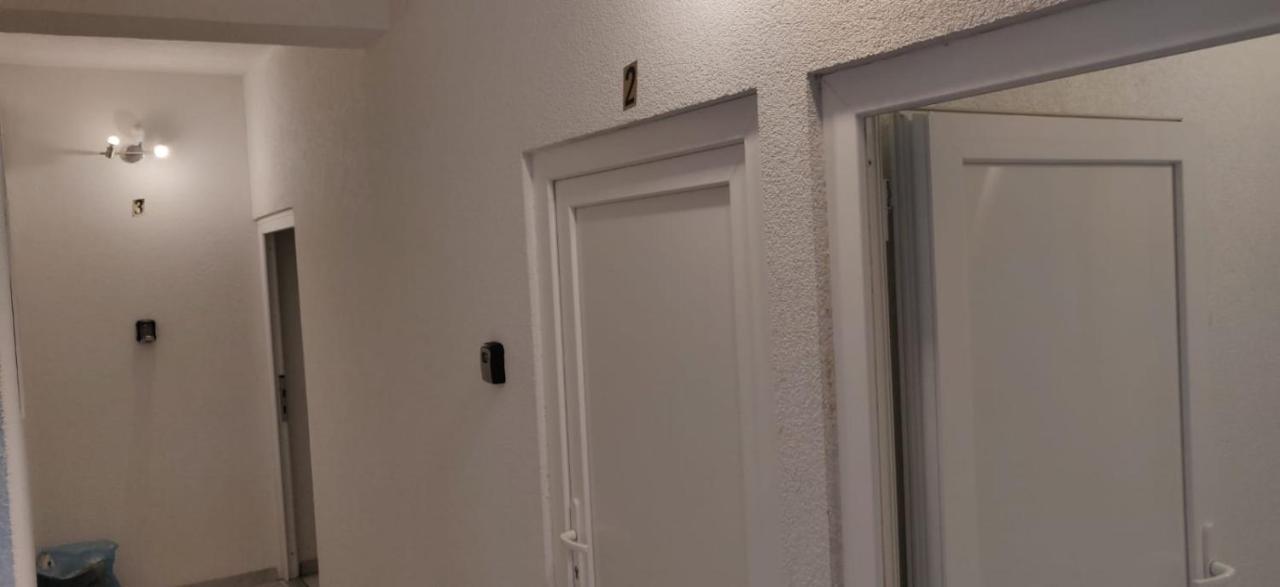 Rooms- Denis Split Buitenkant foto